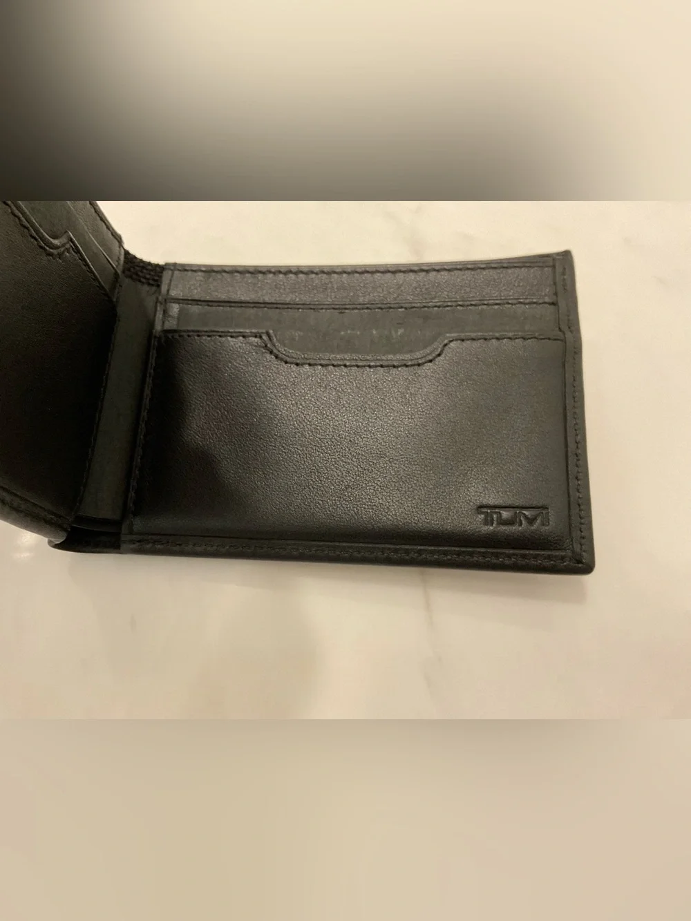 NEW Tumi Delta ID Lock Slim Single Billfold Wallet - 100% BLACK LEATHER